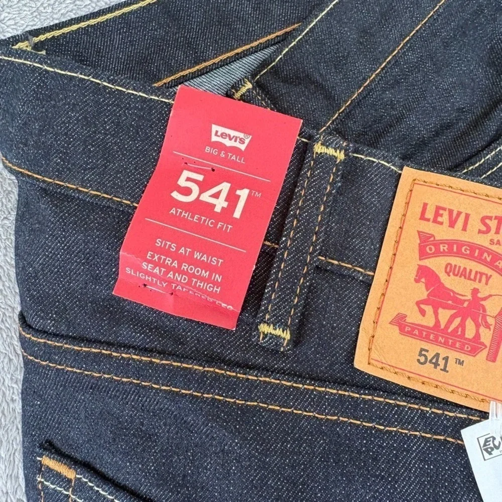 Levis new tags